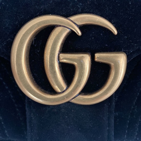 Black Velour Gucci Marmont - Picture 2 of 7